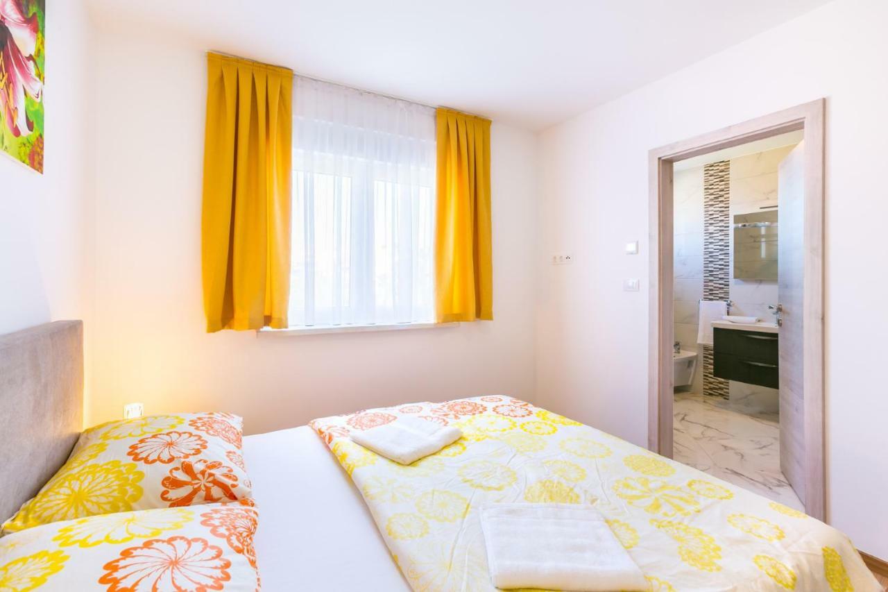 Dragan K2 Hotel Medulin Bagian luar foto